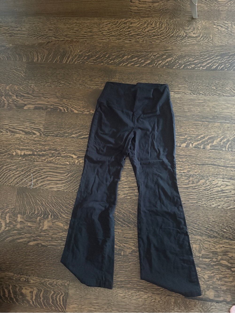 Aritzia TNA Yoga Pants high-Waist Black Flare